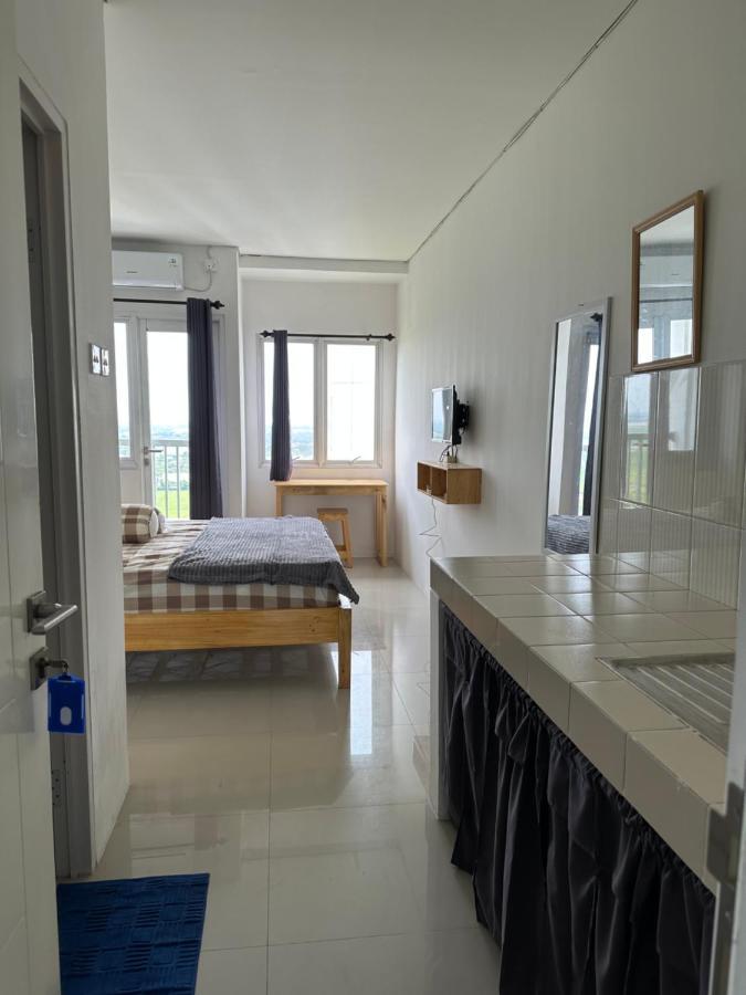 Apartment Grand Sentraland Karawang Manage By Laguna Room Buitenkant foto