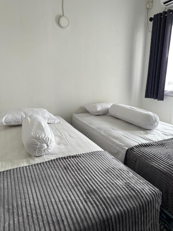 Apartment Grand Sentraland Karawang Manage By Laguna Room Buitenkant foto